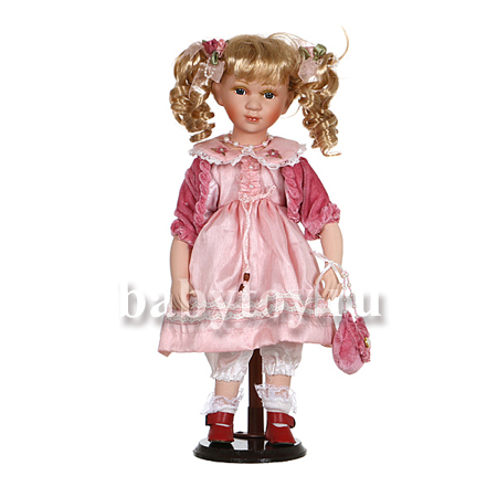 Фарфоровая кукла Бэлла с мягконабивным туловищем.